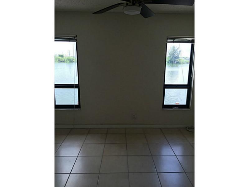 CLUB HOUSE COVE CONDO - Residential Lease