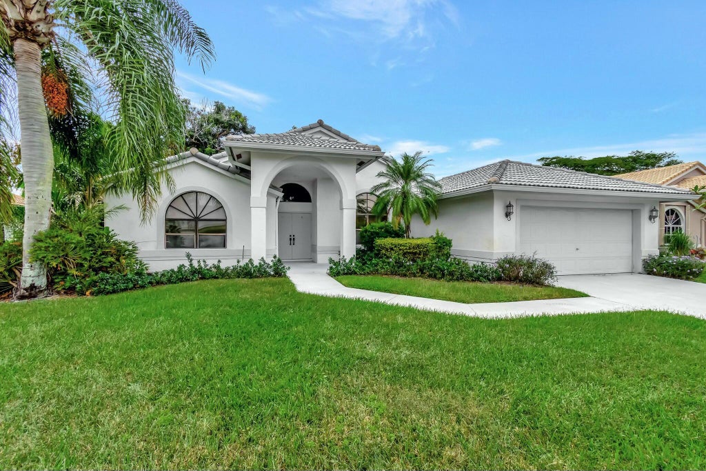 Photo of 5682 Aspen Ridge Circle, Delray Beach, FL 33484 (MLS # R11039381)