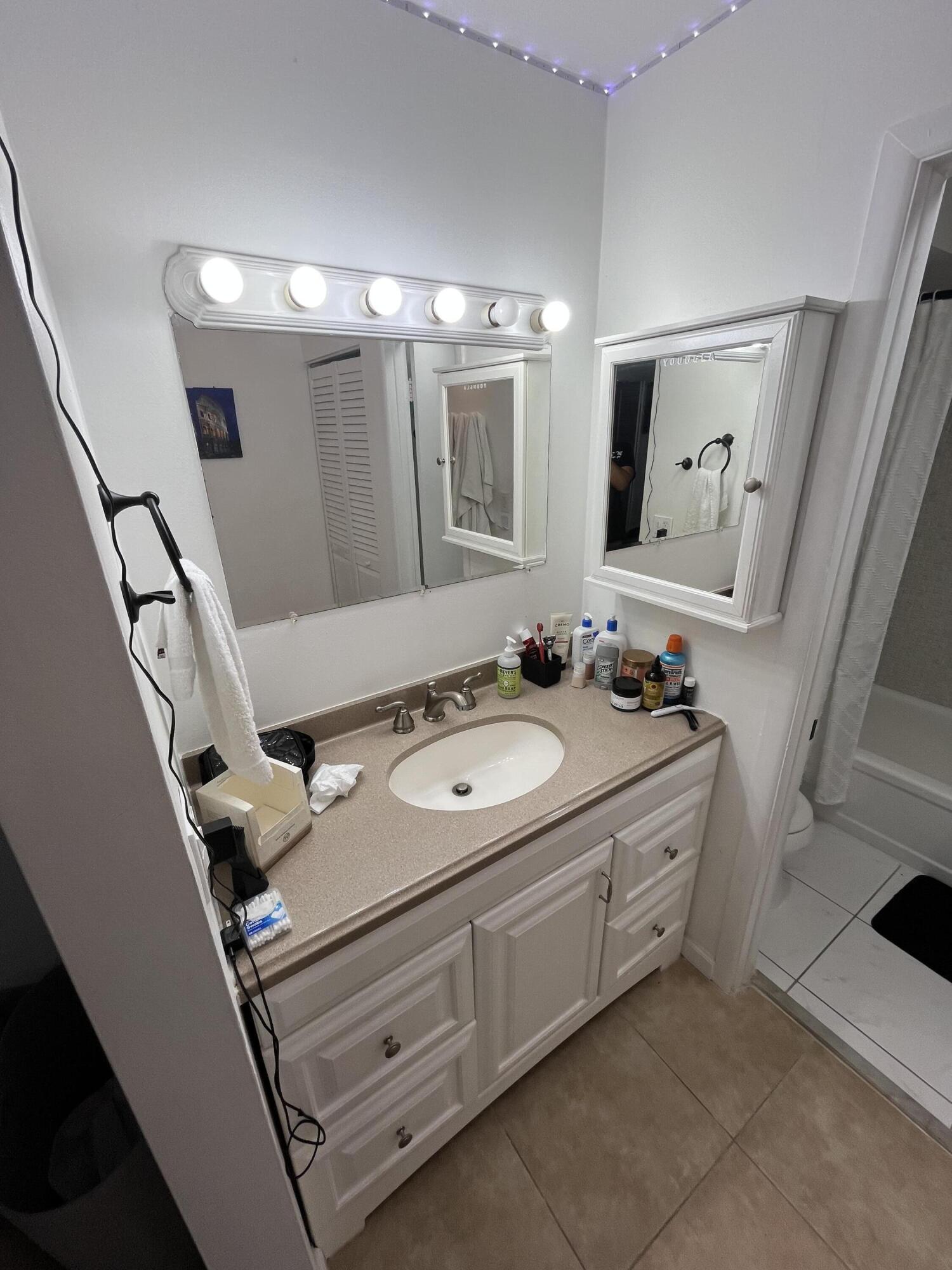 BOCA TEECA CONDO 4 - Residential Lease