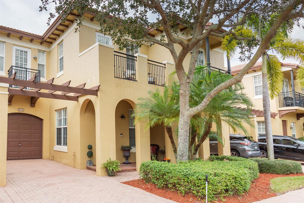 Stunning 3/2.5 + garage townhouse in private, centrally located community. This property has been meticulously maintained and is ready for immediate move in. Some features include all impact windows, professionally installed laminate flooring, newer appliances, freshly painted interior and ideal location just steps from the community pool. Community will be gated as of March. Call now to view your new incredible home NOW!