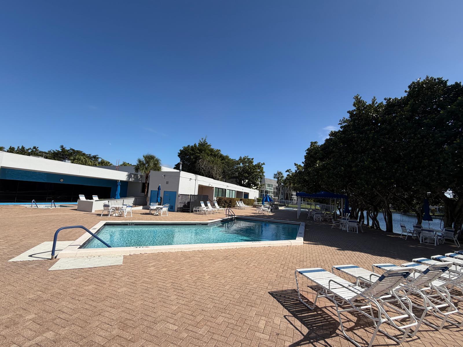 Lime Bay Condo 7 - Residential Lease