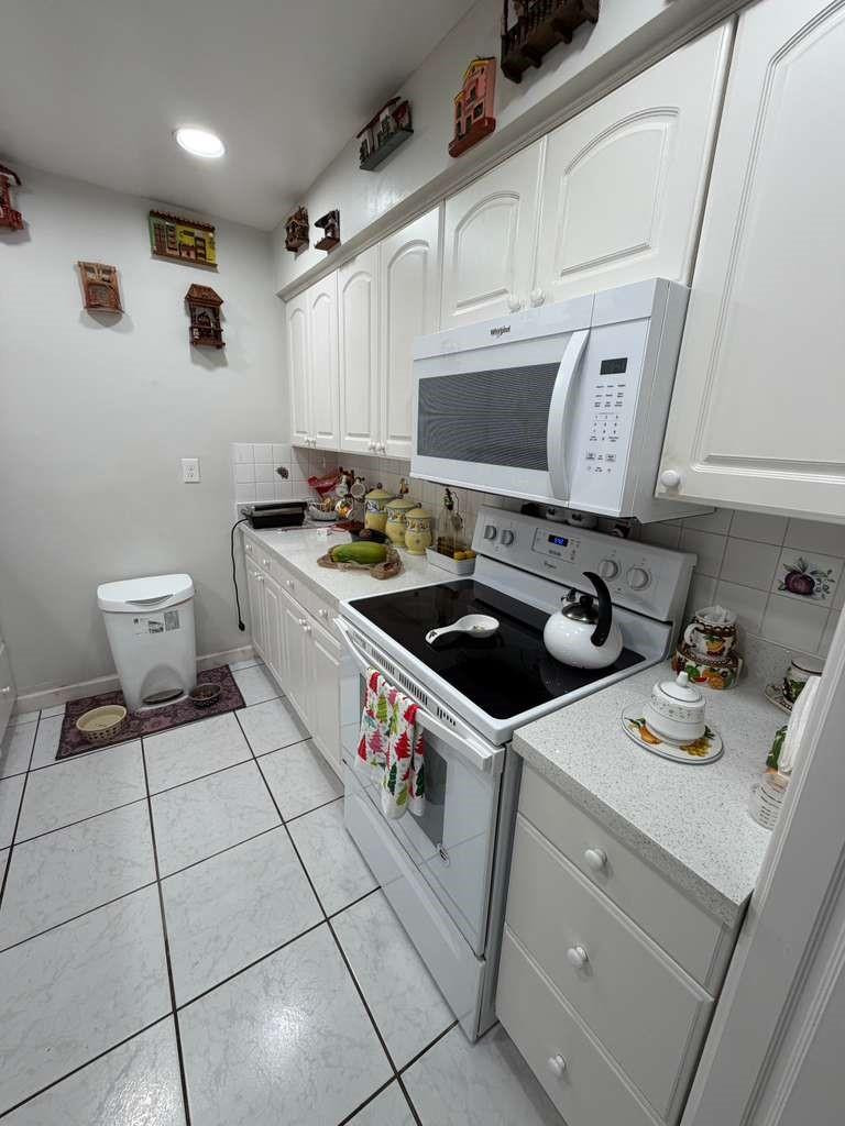 North Andrews Gardens 2nd - Residential Lease