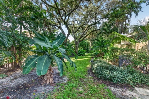 Tiny photo for 1400 NW 9TH Avenue #D-29, Boca Raton, FL 33486 (MLS # B26089245)