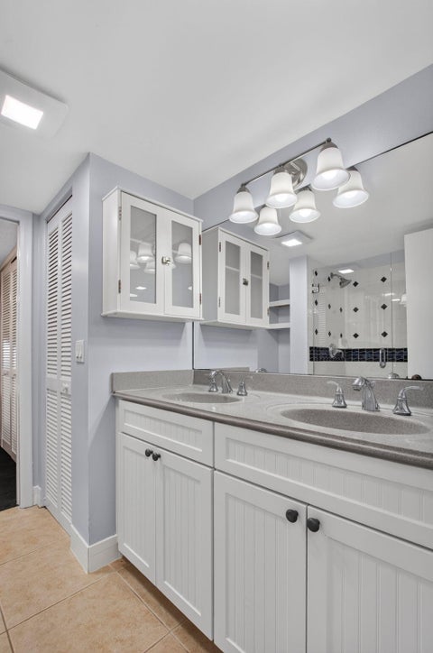 Tiny photo for 1400 NW 9TH Avenue #D-29, Boca Raton, FL 33486 (MLS # B26089245)