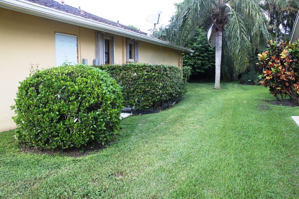 Photo of 1518 Primrose Lane, Wellington, FL 33414 (MLS # R11025390)