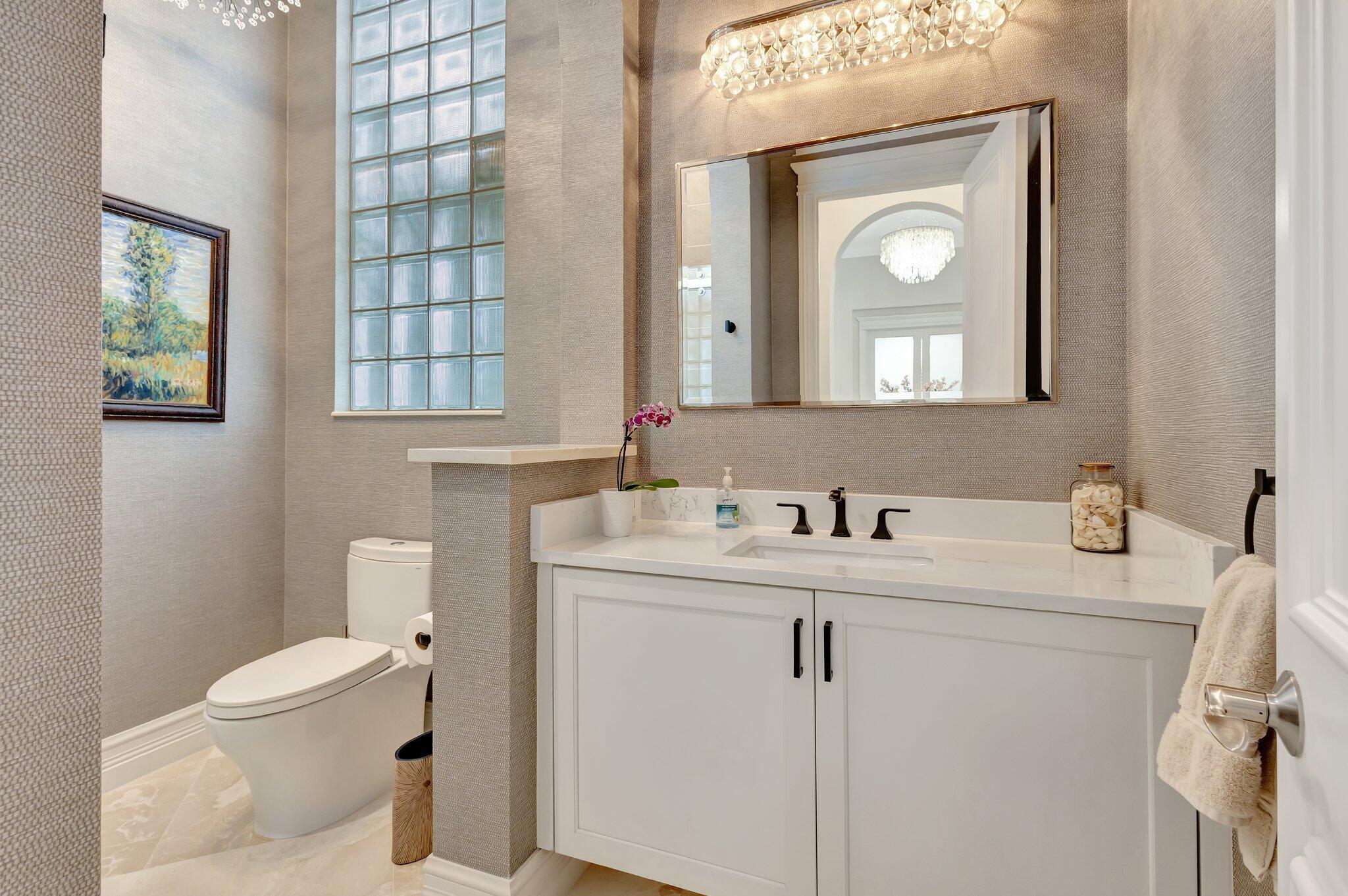 MIRASOL PAR 16 - Residential