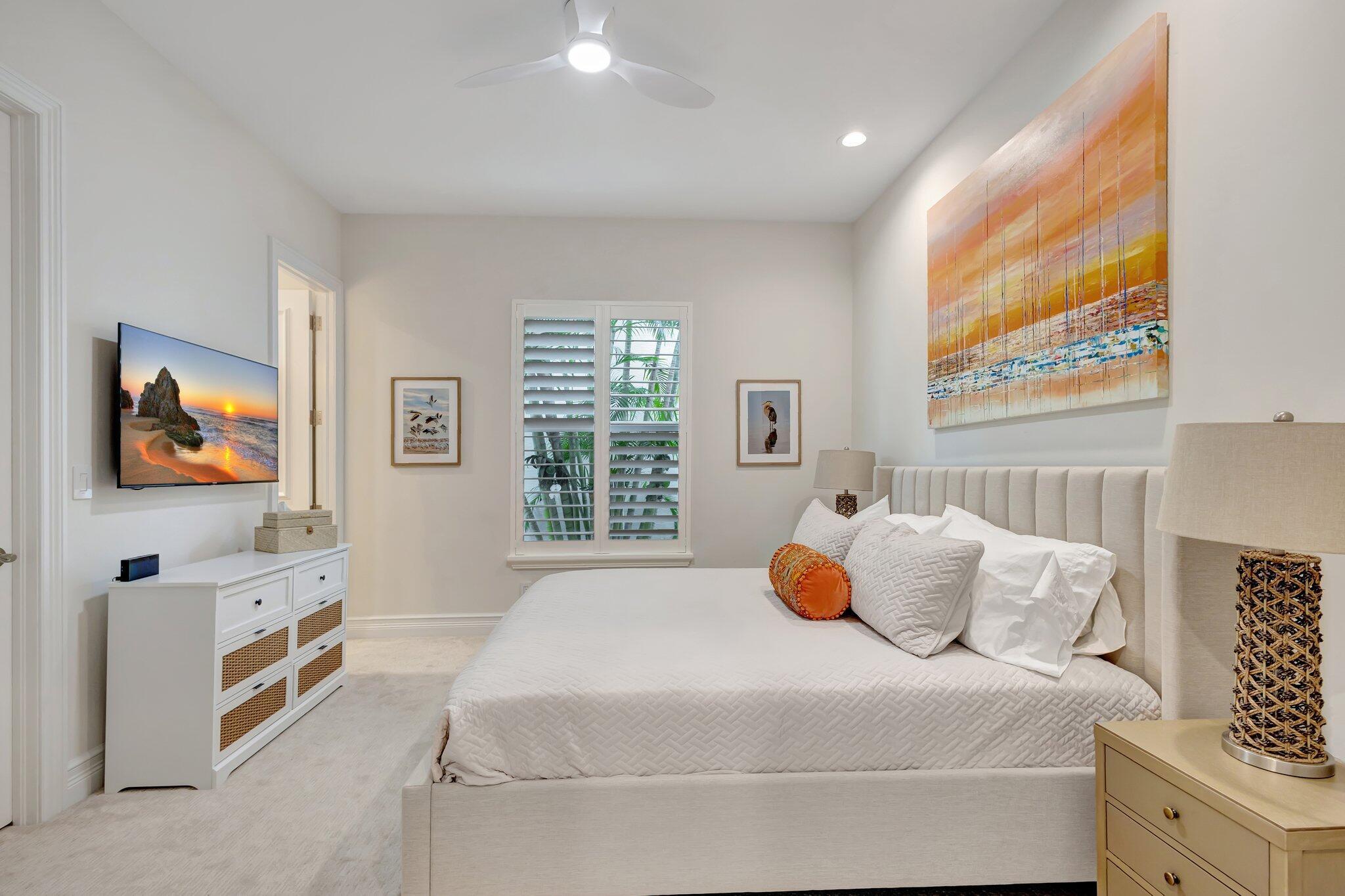 MIRASOL PAR 16 - Residential