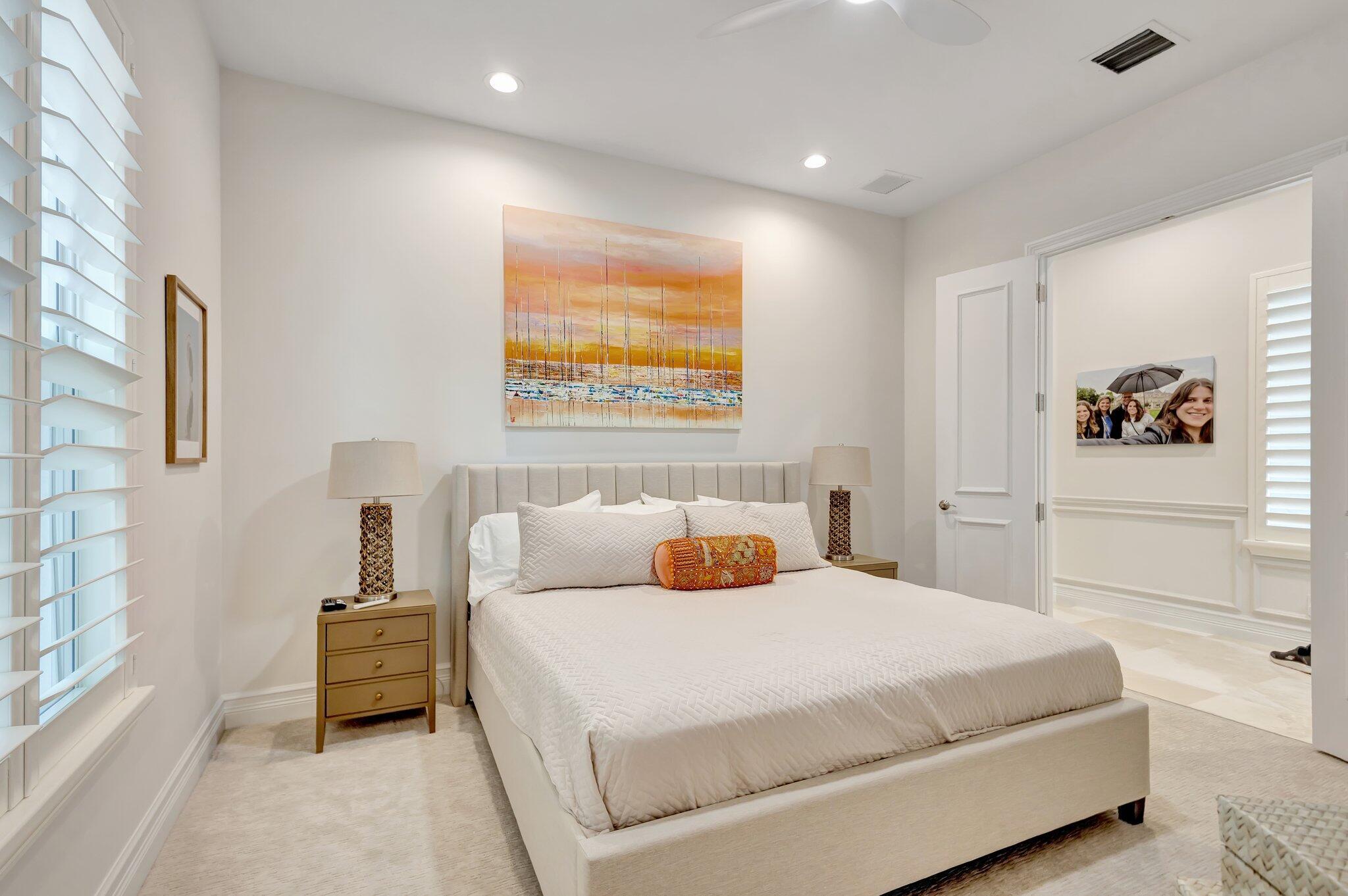 MIRASOL PAR 16 - Residential