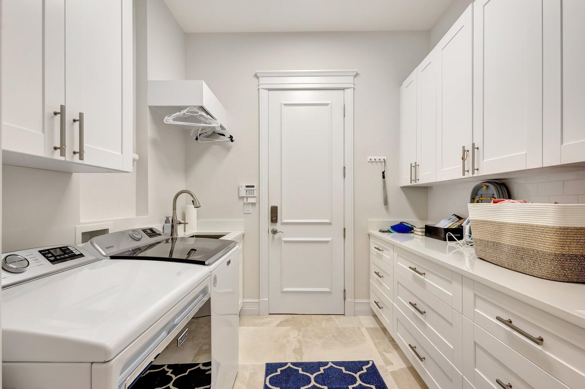 MIRASOL PAR 16 - Residential