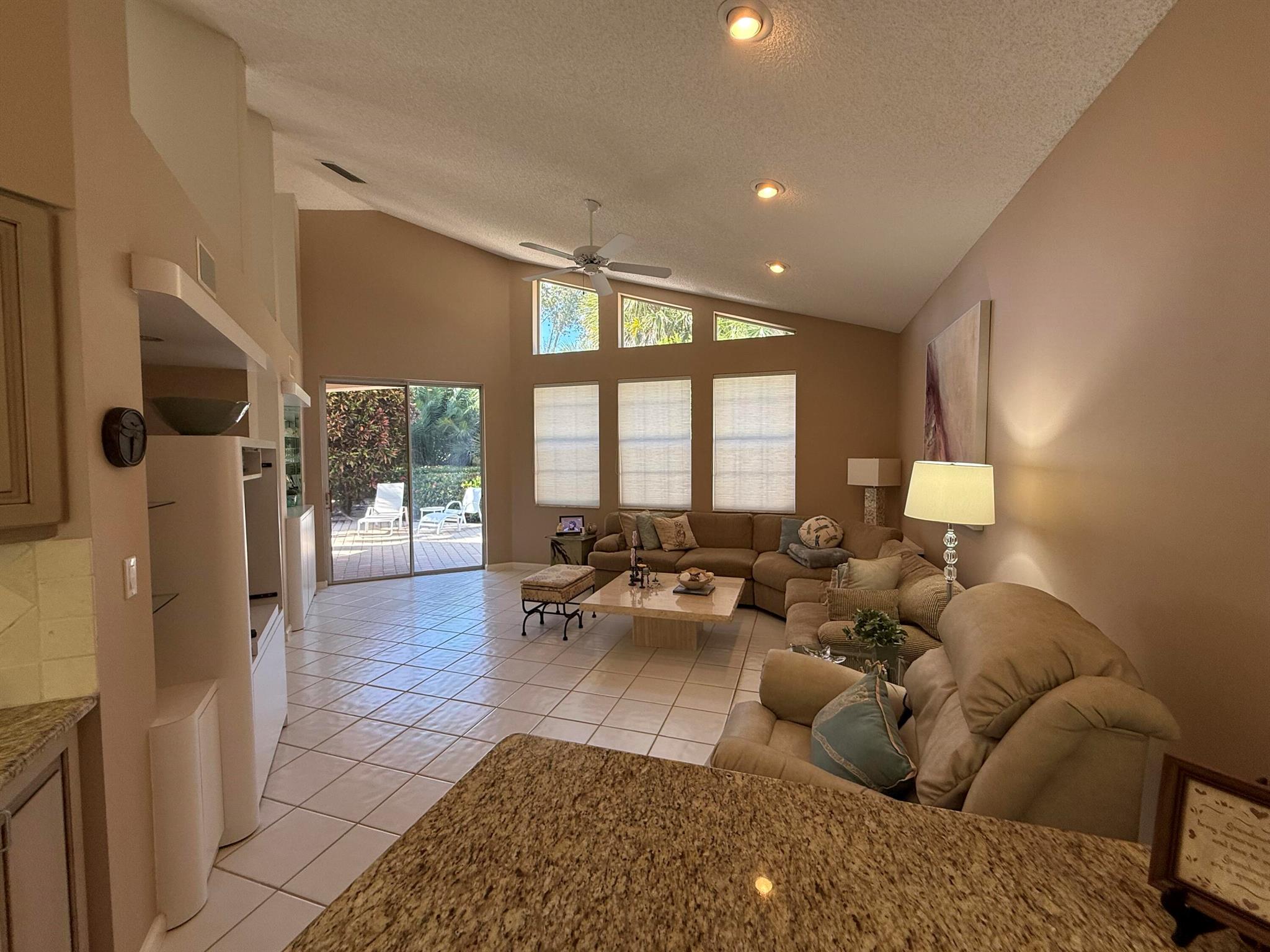 BREAKERS WEST 13, The Col - Residential