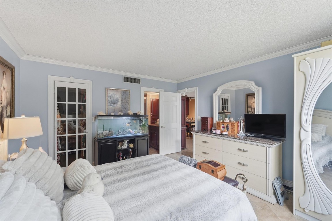 Bermuda Club - Residential