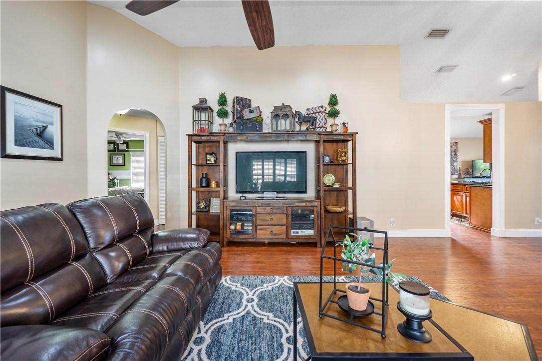 Arboretum 148-22 B - Residential