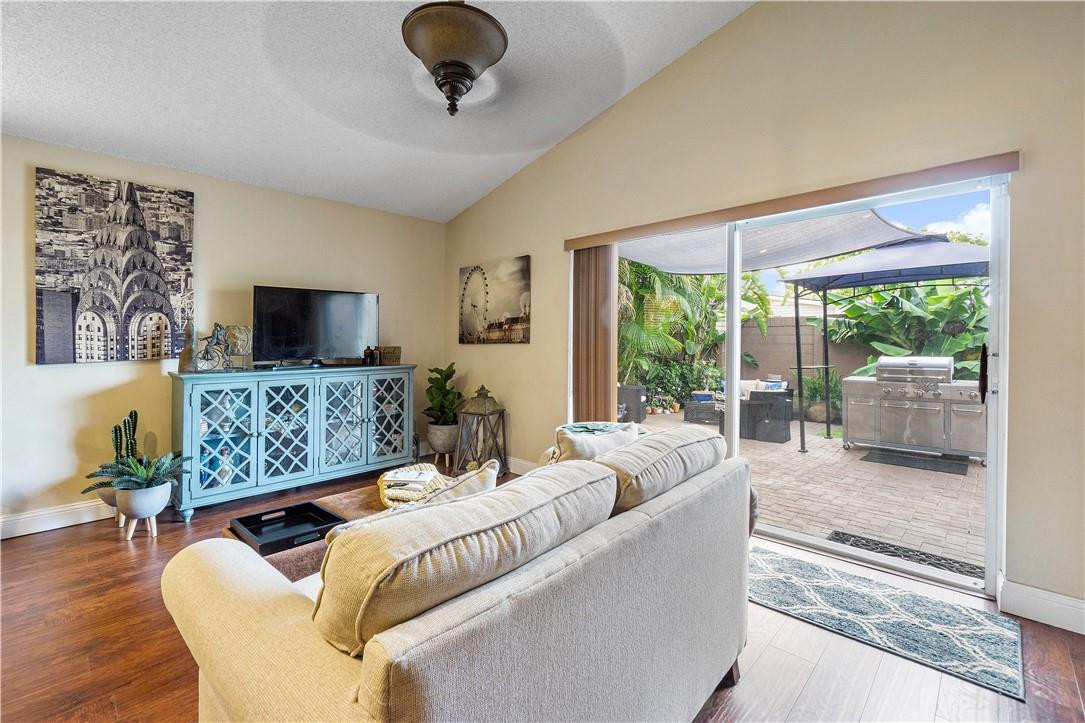 Arboretum 148-22 B - Residential