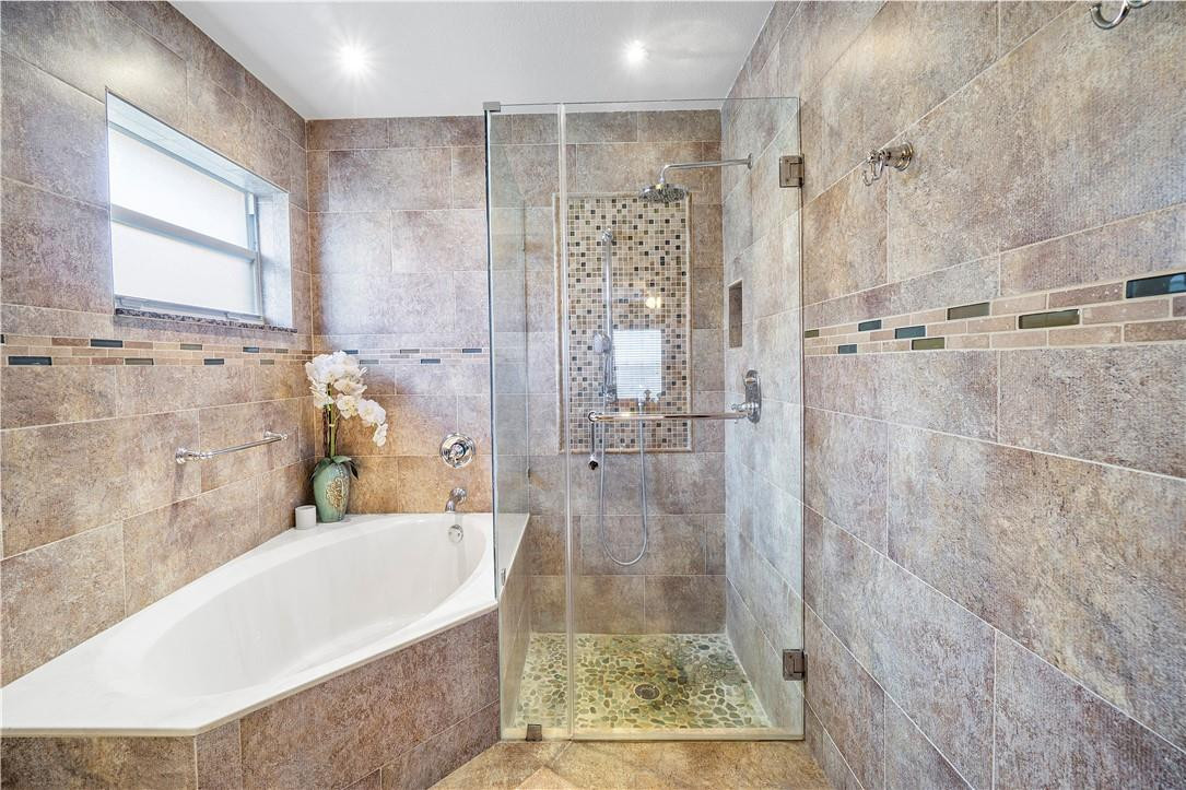 Arboretum 148-22 B - Residential