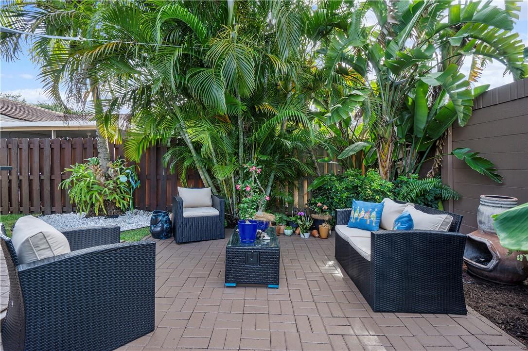 Arboretum 148-22 B - Residential