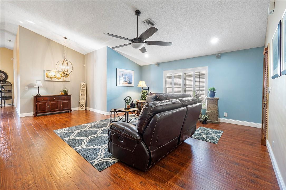 Arboretum 148-22 B - Residential