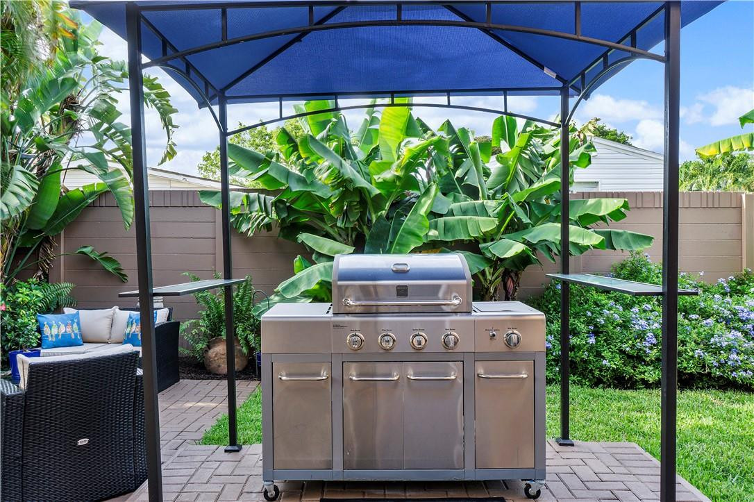 Arboretum 148-22 B - Residential