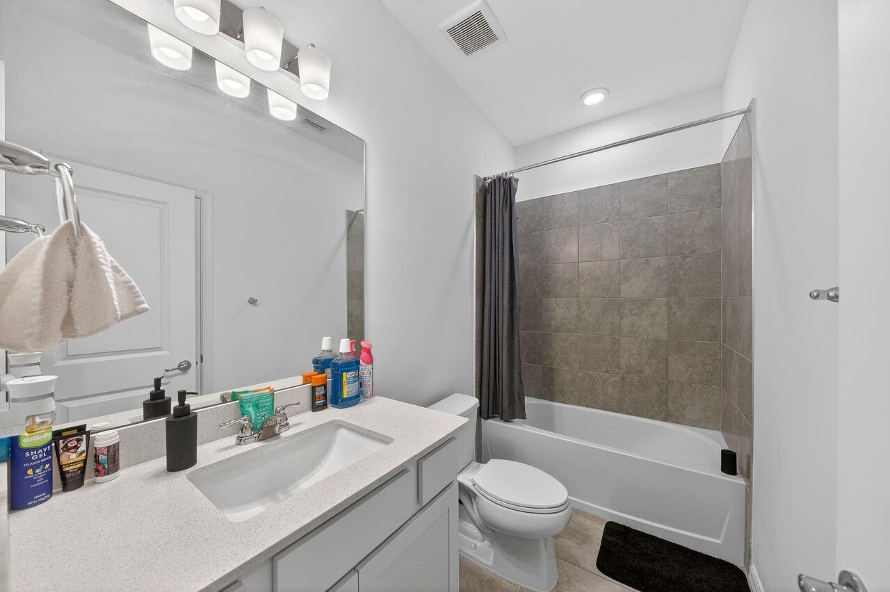 RANCHETTE ROAD TOWNHOMES - Residential