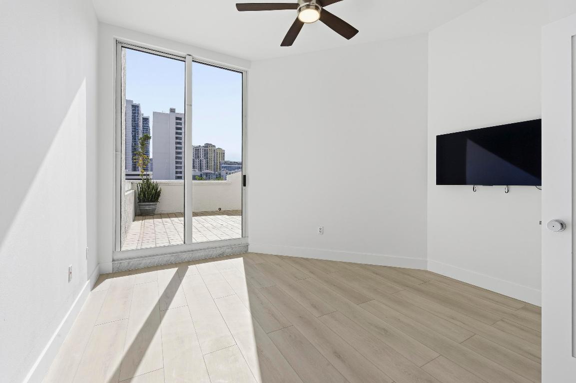 255 Evernia Street 311