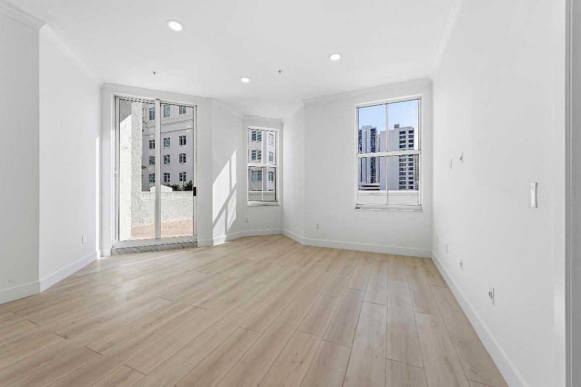 255 Evernia Street 311