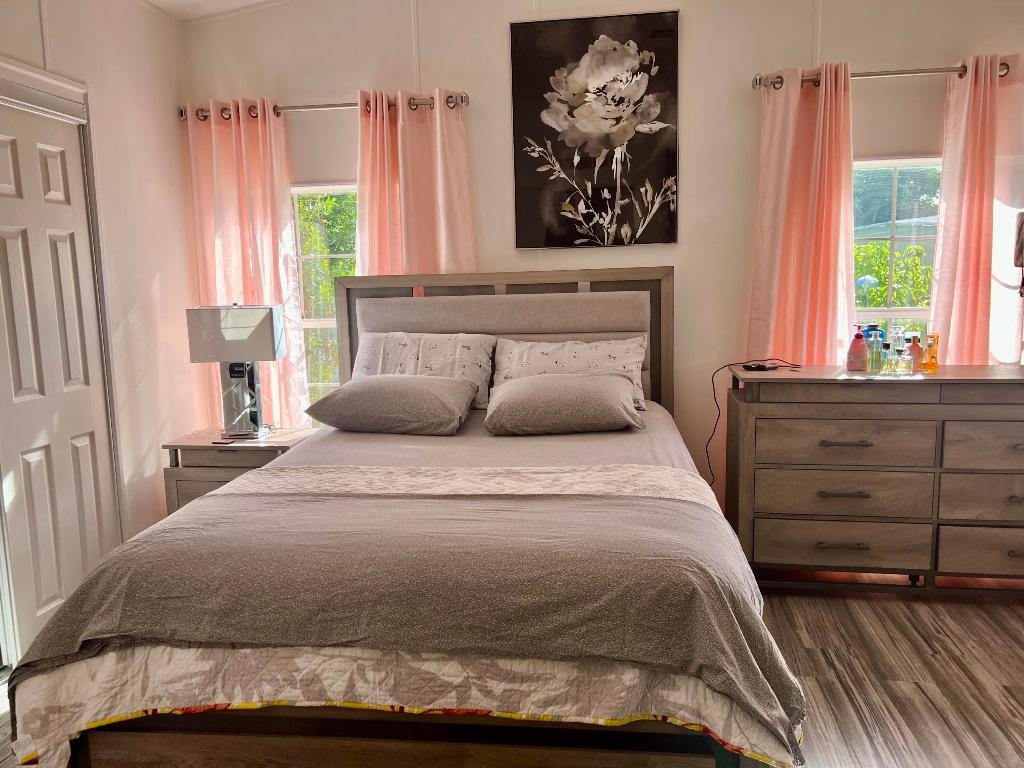 DEERFIELD LAKE - Residential