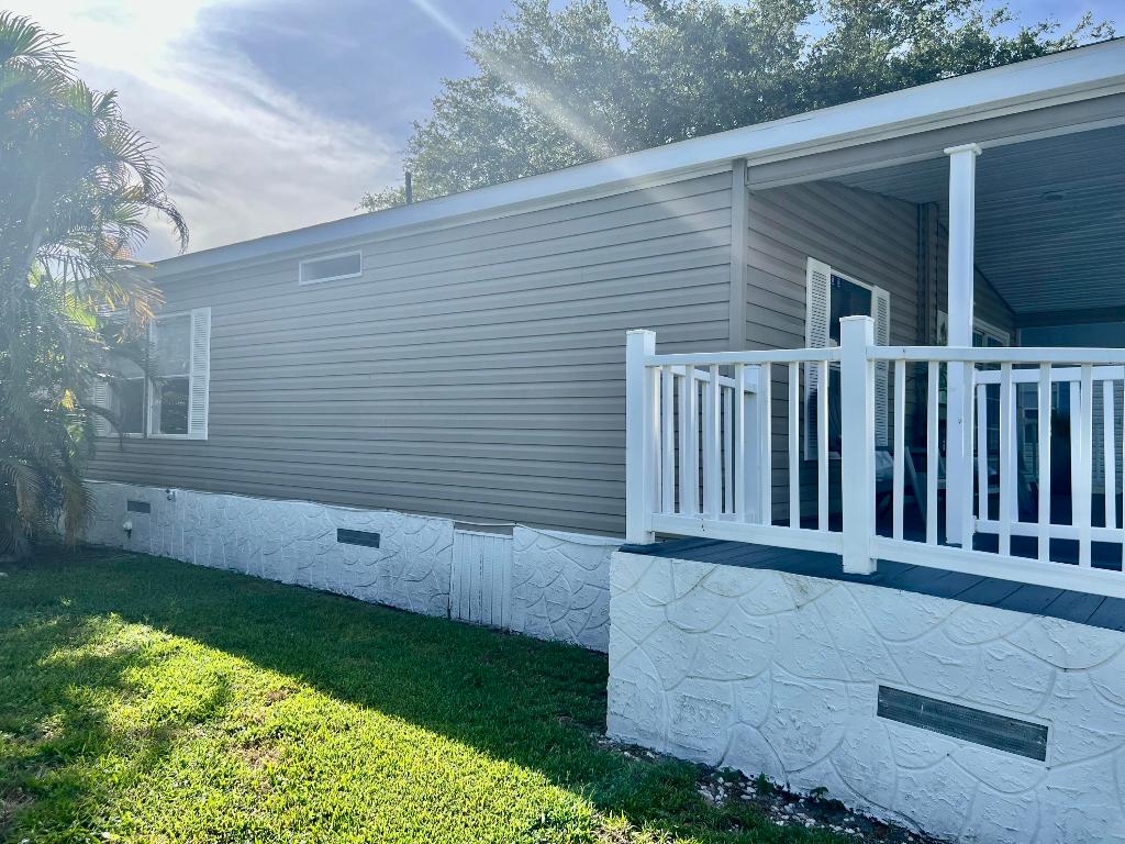 DEERFIELD LAKE - Residential