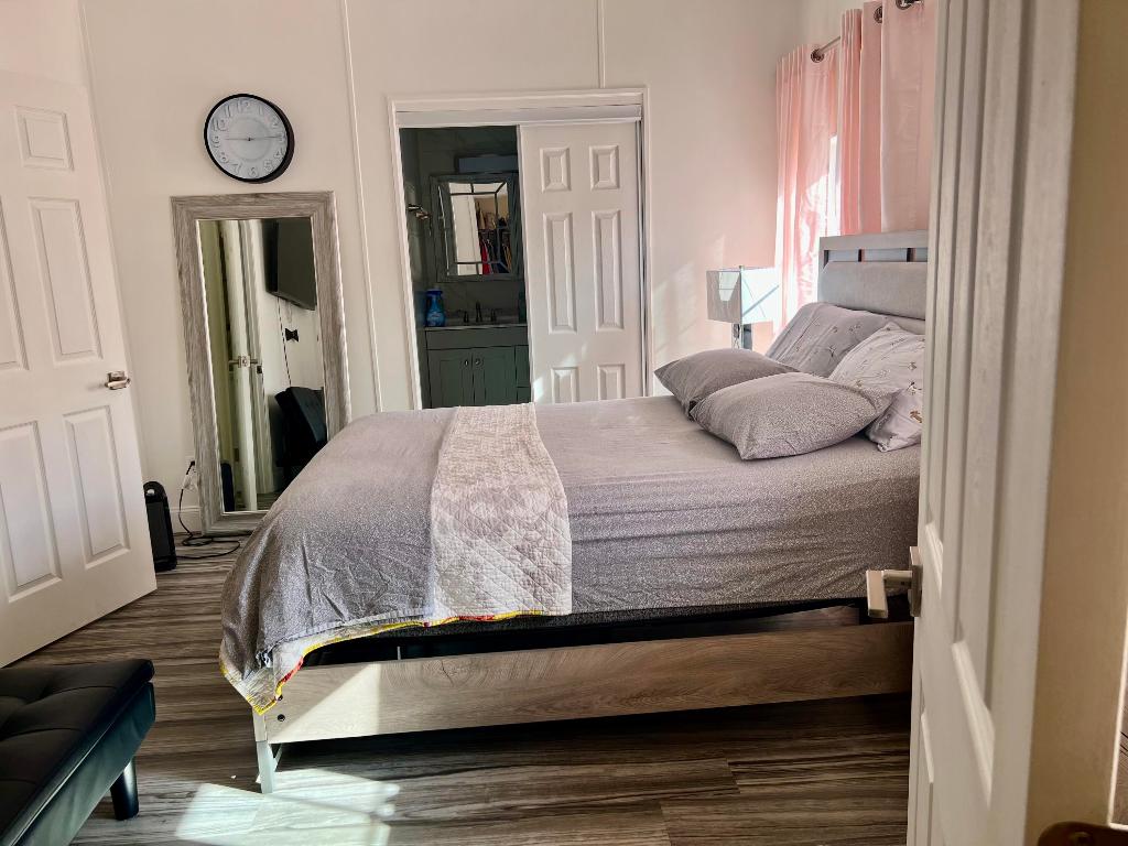 DEERFIELD LAKE - Residential