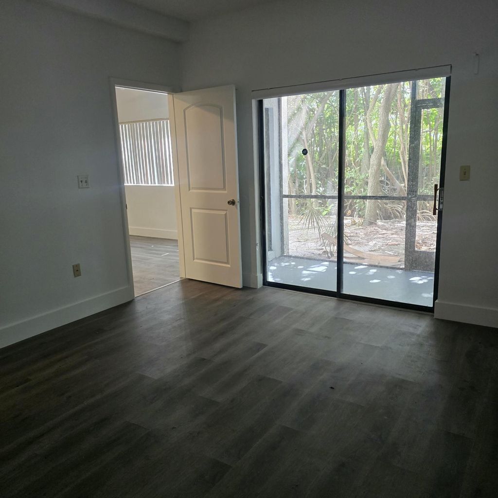 Photo of 2445 SW 18th Terrace #902, Fort Lauderdale, FL 33315 (MLS # B26032141)