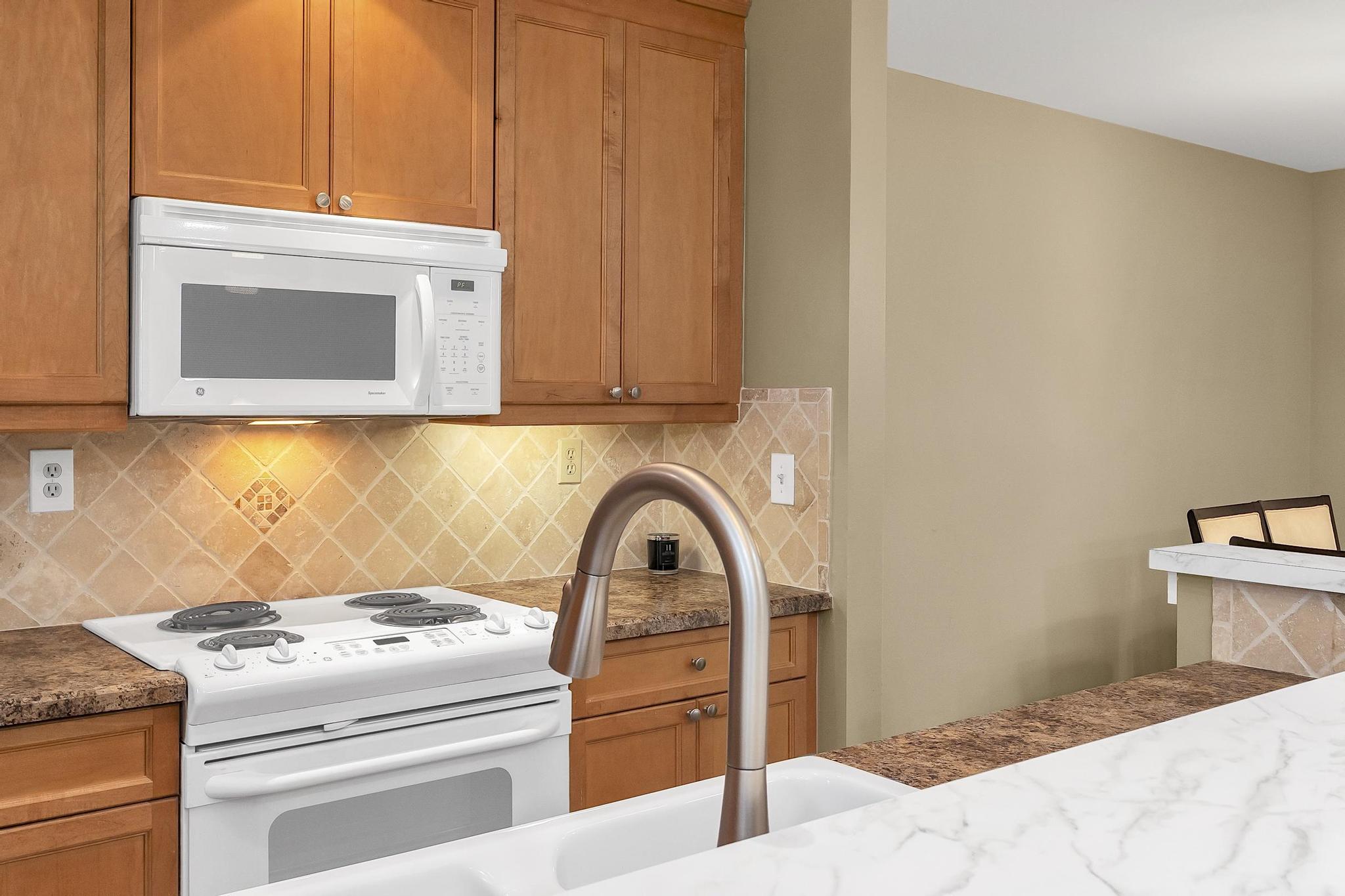 HIGH POINT OF DELRAY WEST CONDO SEC 3 - Residential