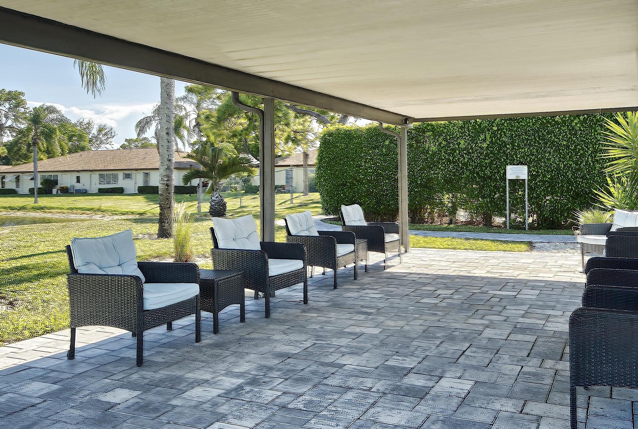 HIGH POINT OF DELRAY WEST CONDO SEC 3 - Residential