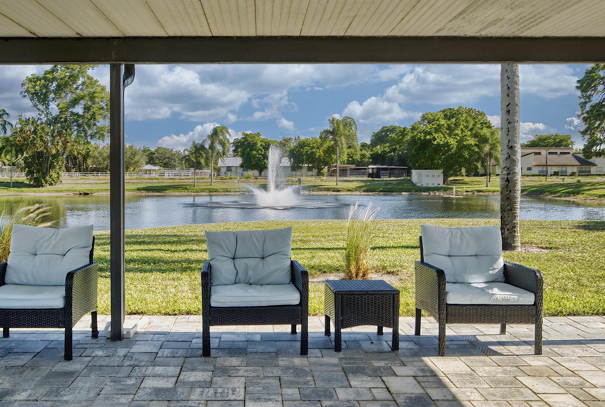 HIGH POINT OF DELRAY WEST CONDO SEC 3 - Residential