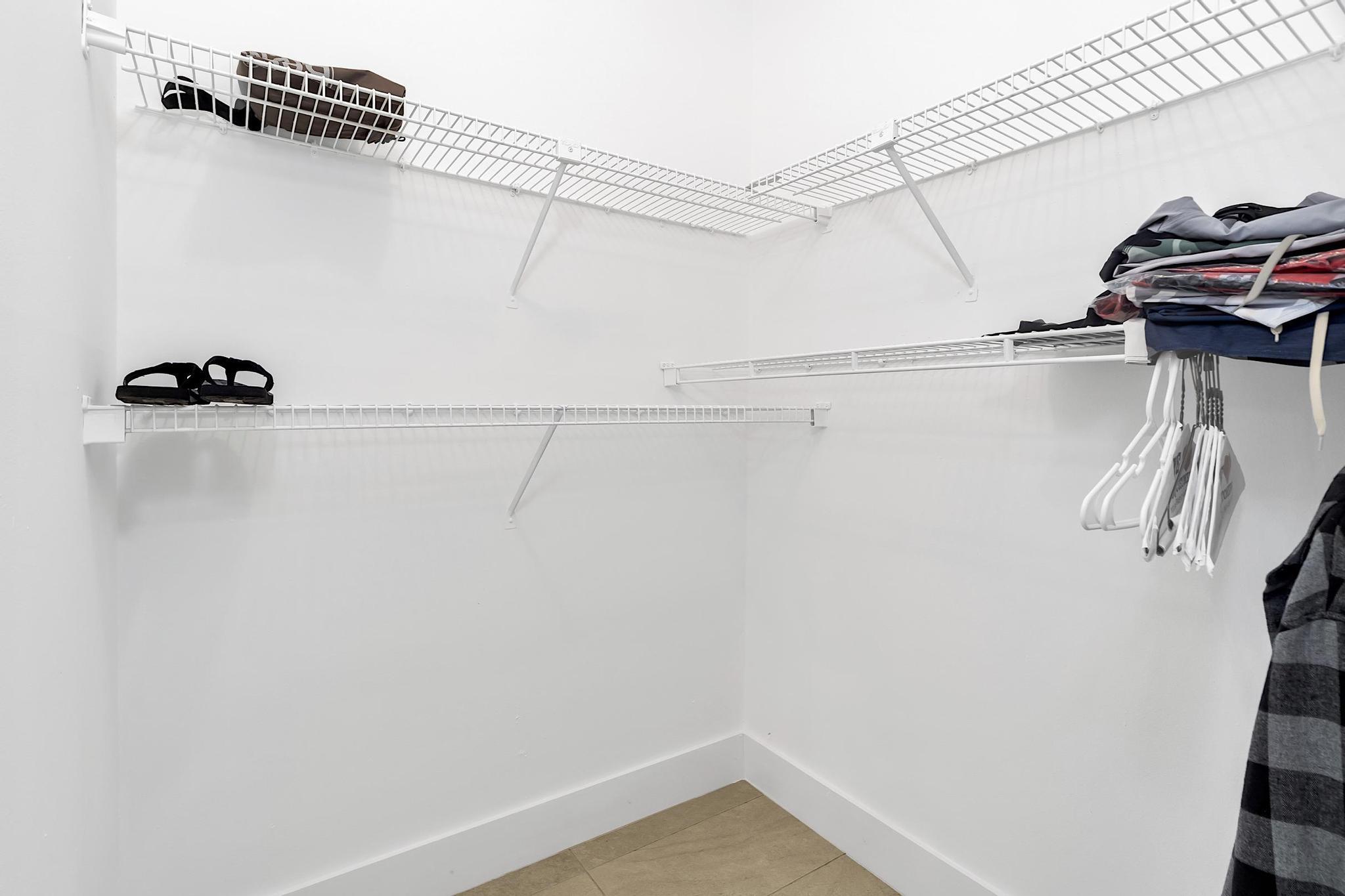 HIGH POINT OF DELRAY WEST CONDO SEC 3 - Residential