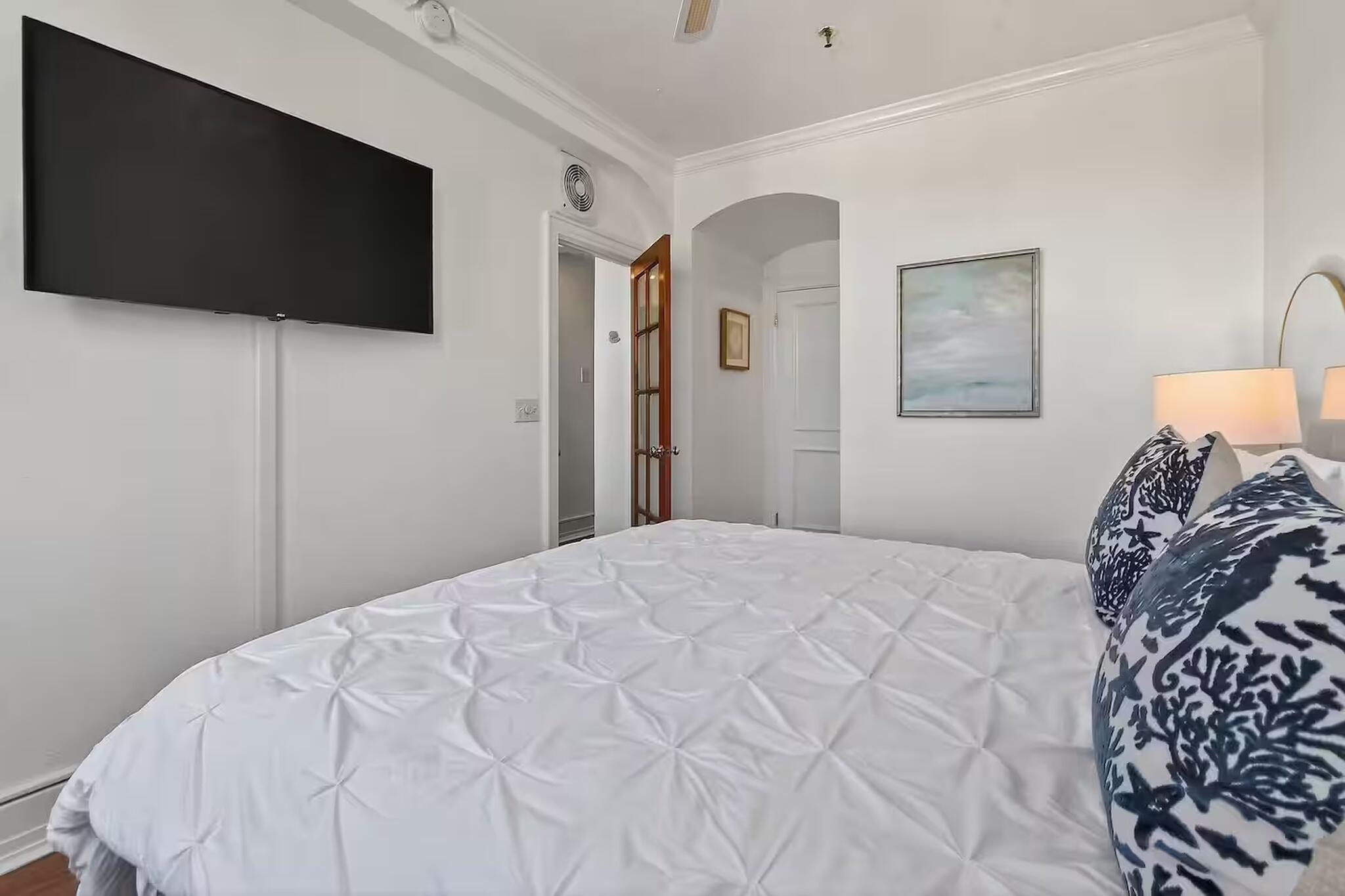 PALM BEACH HOTEL CONDO - Residential