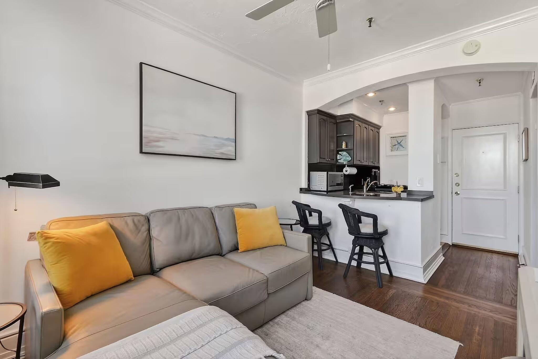 PALM BEACH HOTEL CONDO - Residential