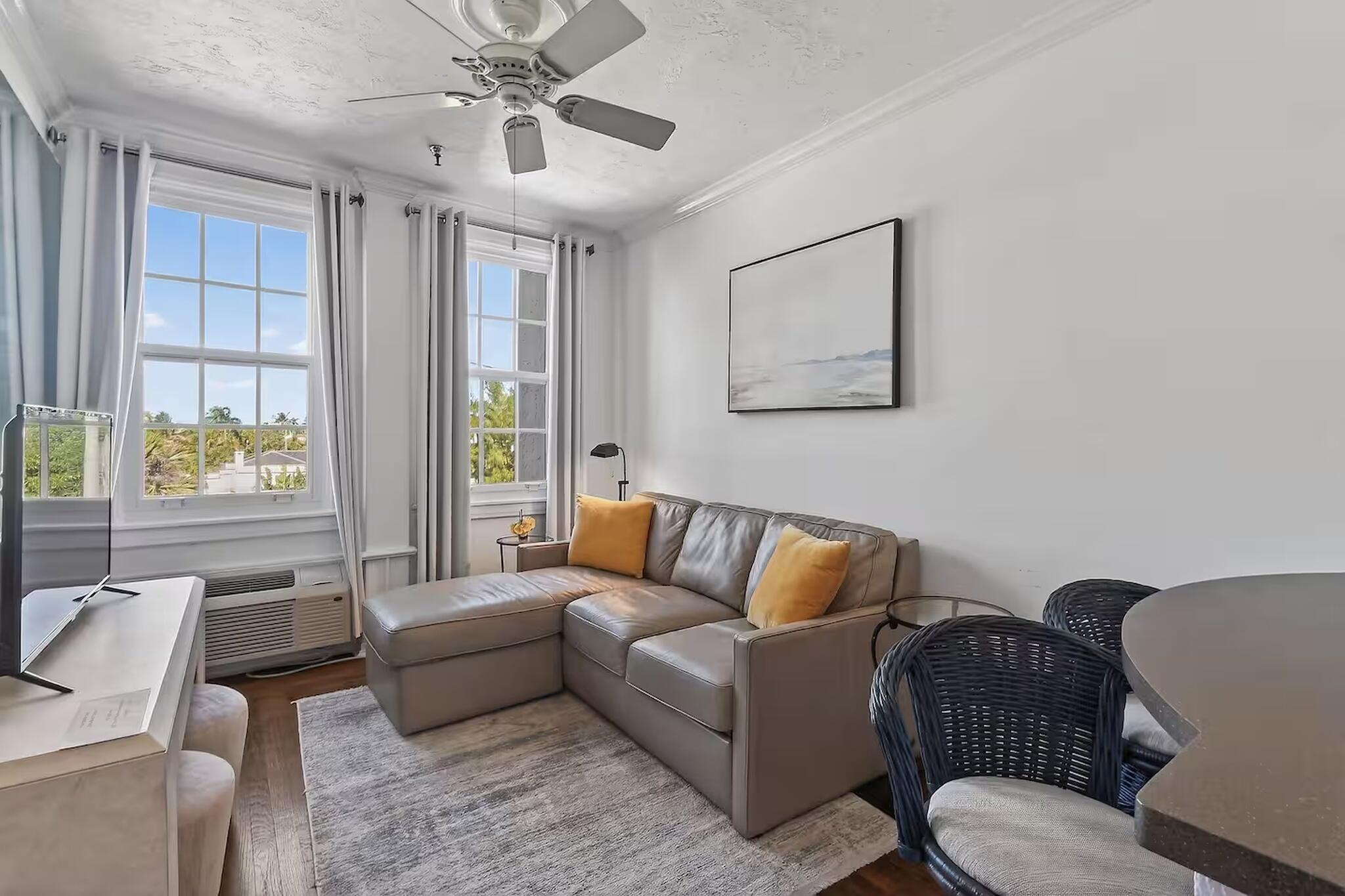 PALM BEACH HOTEL CONDO - Residential