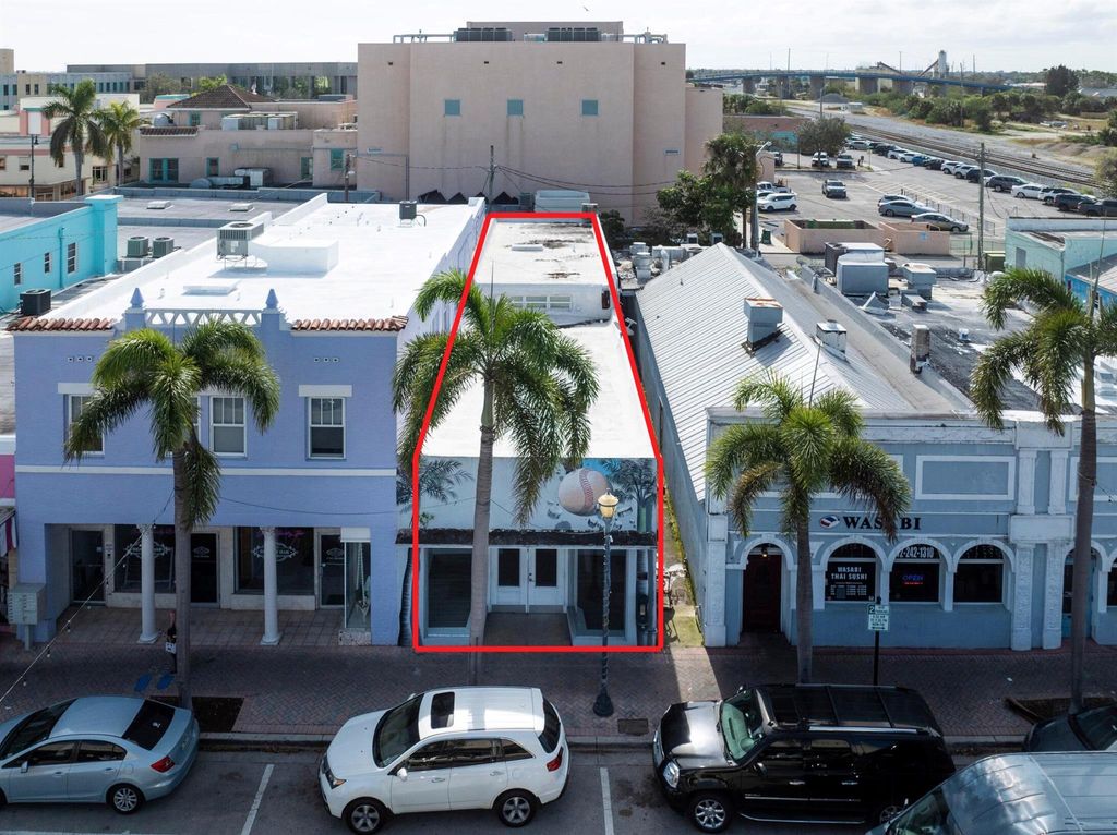 Photo of 211 Orange Avenue, Fort Pierce, FL 34950 (MLS # R11022756)