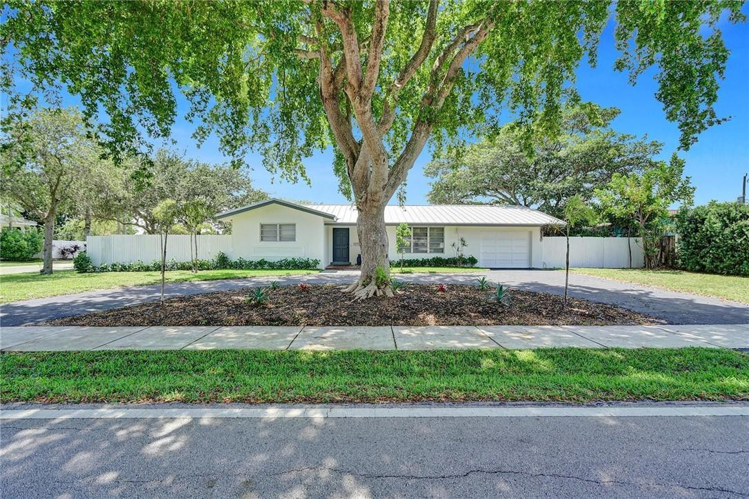 POMPANO WATERWAY ESTATES - Residential Lease