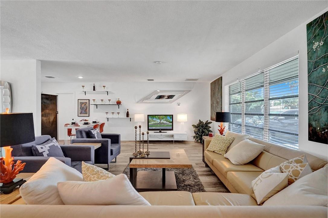 POMPANO WATERWAY ESTATES - Residential Lease