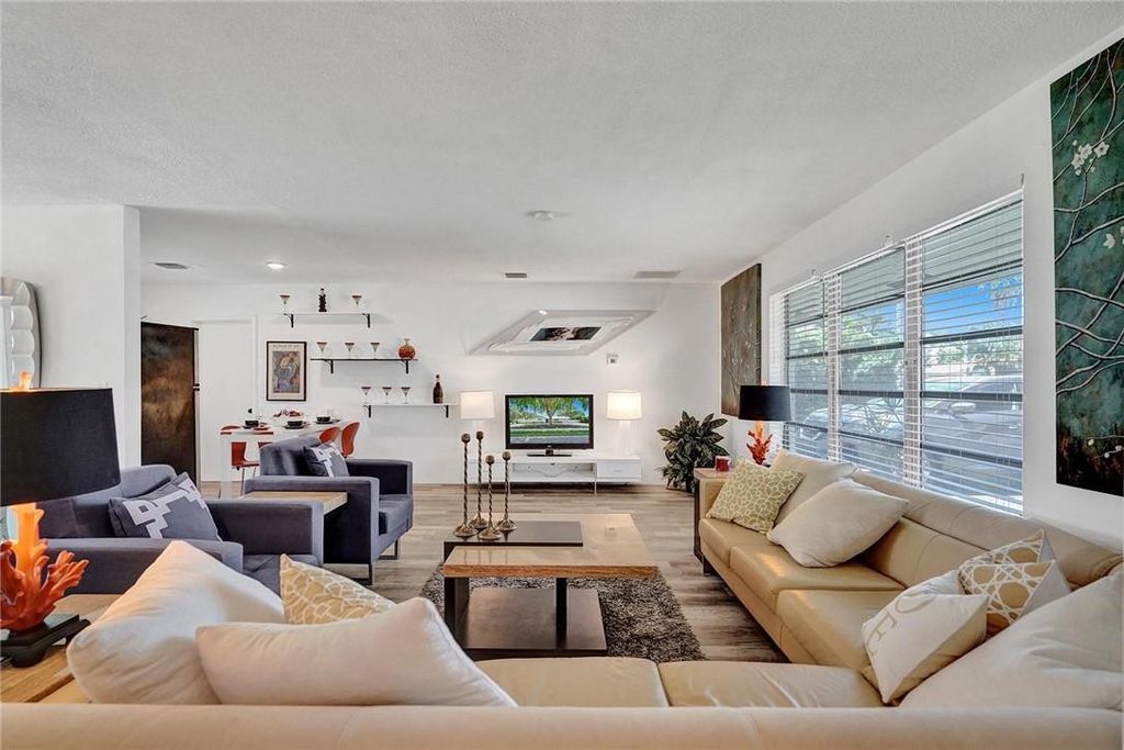 Photo of 5101 NE 27th Avenue, Lighthouse Point, FL 33064 (MLS # B26034472)