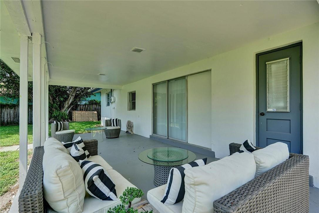 POMPANO WATERWAY ESTATES - Residential Lease