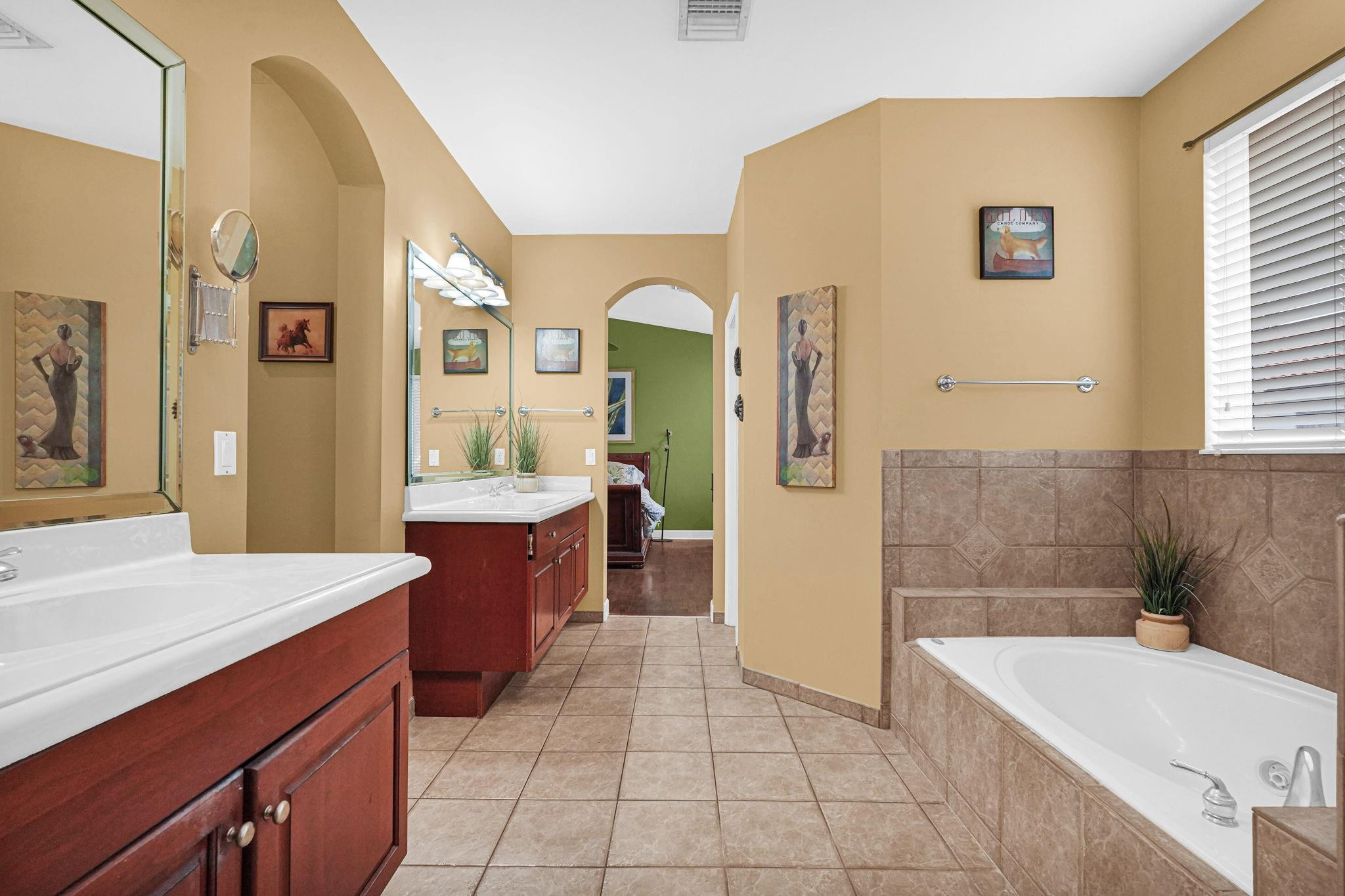 Windsor Palms 160-17 B - Residential