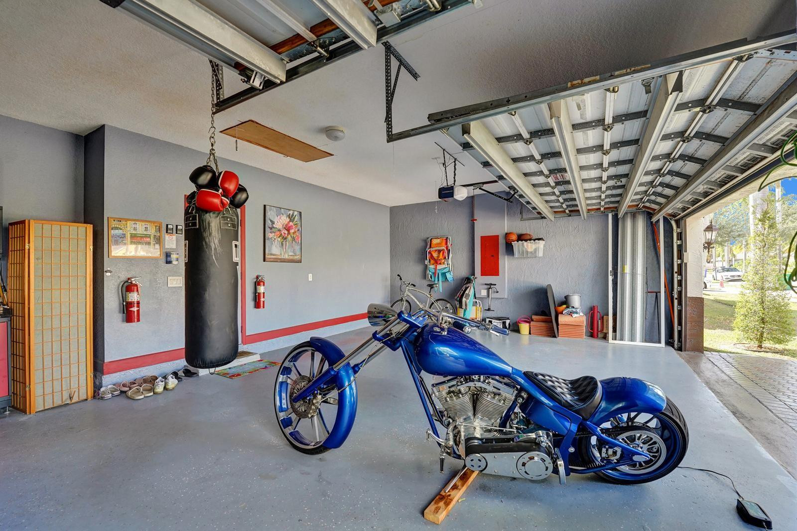 Windsor Palms 160-17 B - Residential