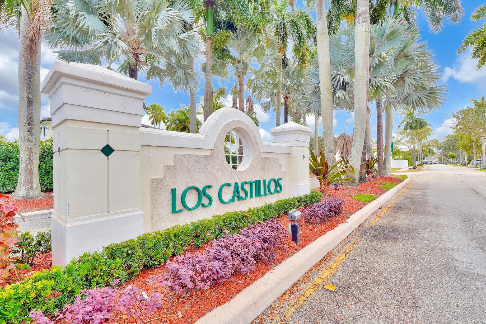 Windsor Palms 160-17 B - Residential