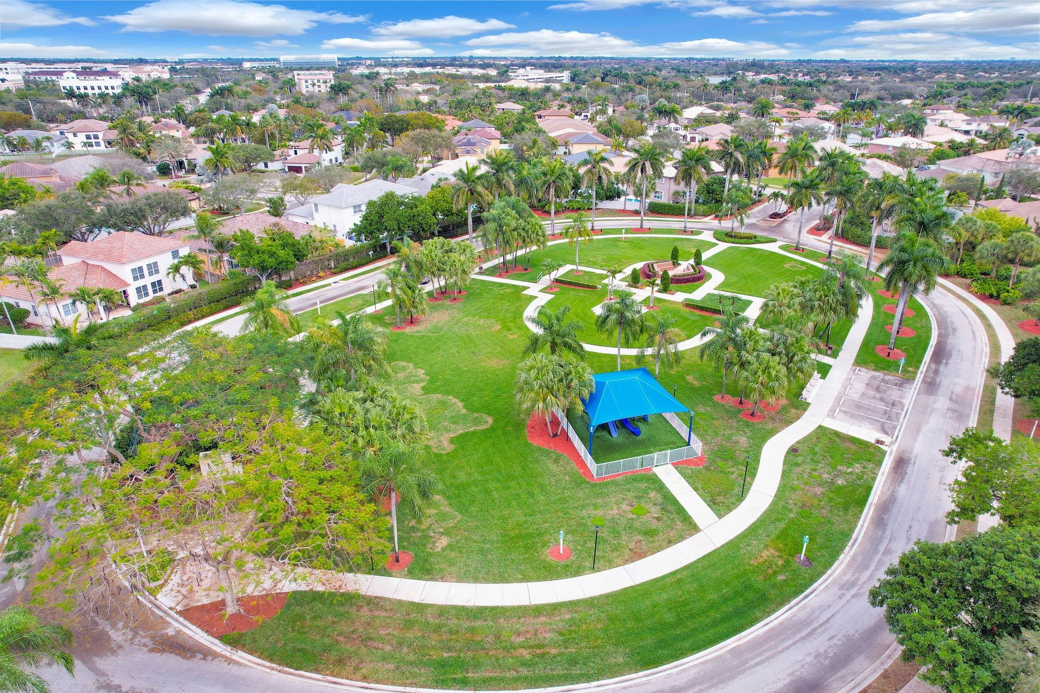 Windsor Palms 160-17 B - Residential