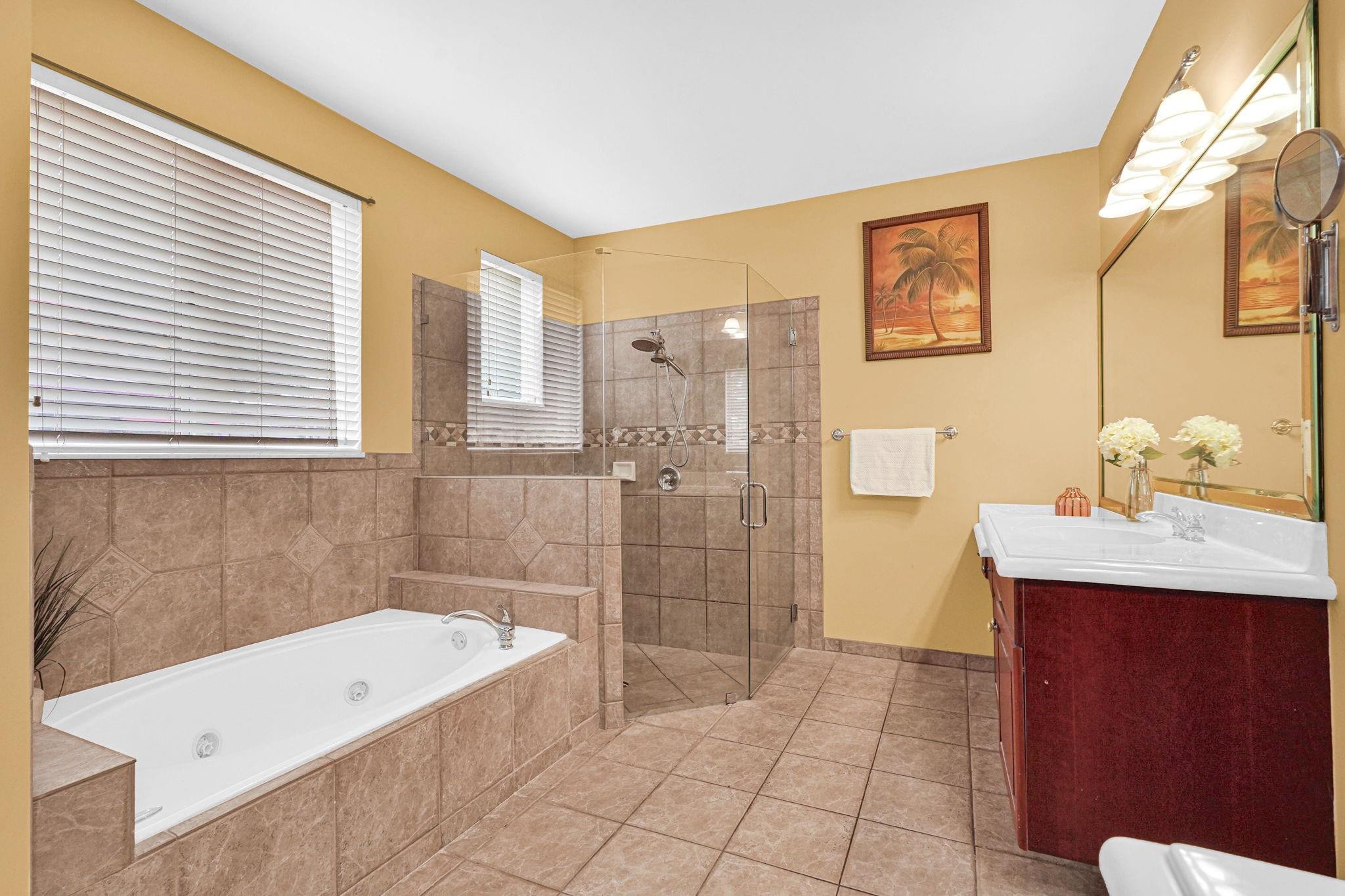 Windsor Palms 160-17 B - Residential