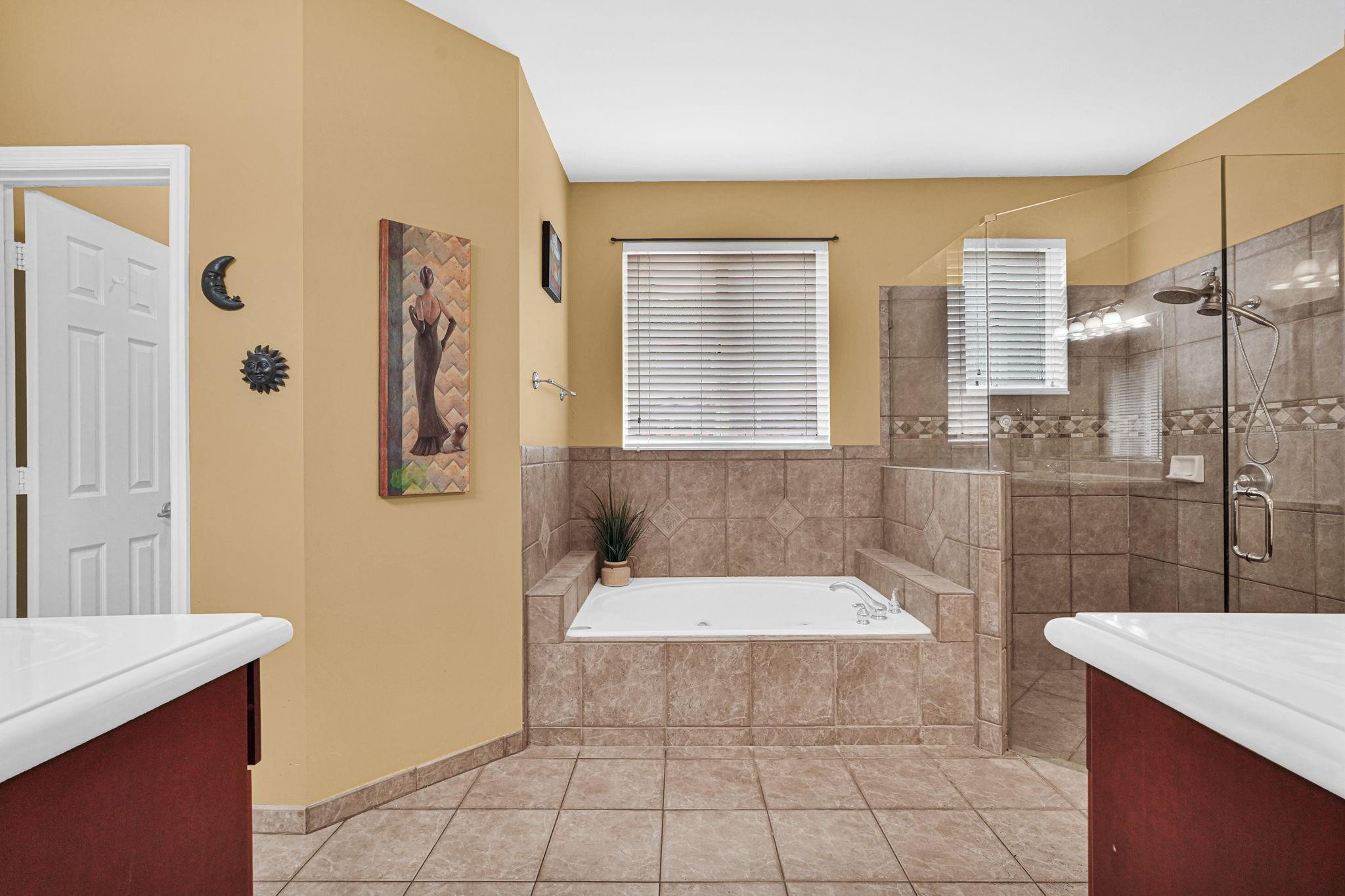 Windsor Palms 160-17 B - Residential