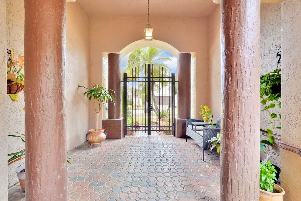 Photo of 14520 SW 37th Street, Miramar, FL 33027 (MLS # F10552630)