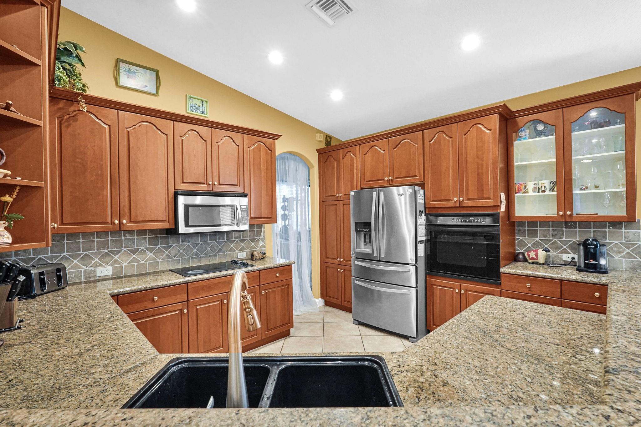 Windsor Palms 160-17 B - Residential