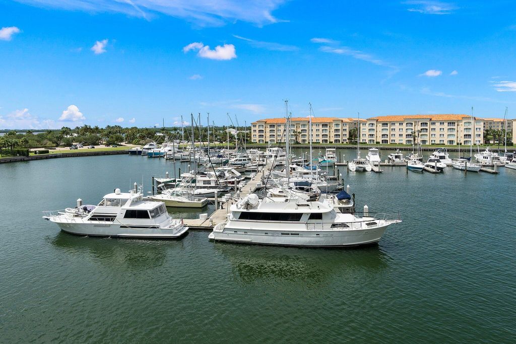 Photo of 14 Harbour Isle Drive W #Ph 2, Fort Pierce, FL 34949 (MLS # R10900474)