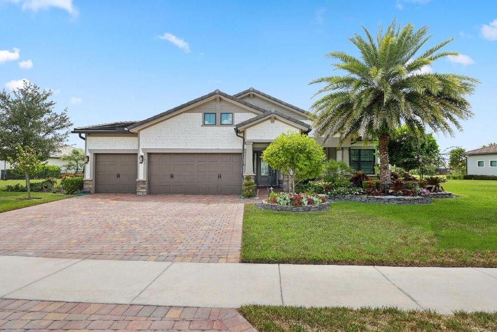 Photo of 9191 Balsamo Drive, Palm Beach Gardens, FL 33412 (MLS # R11116295)
